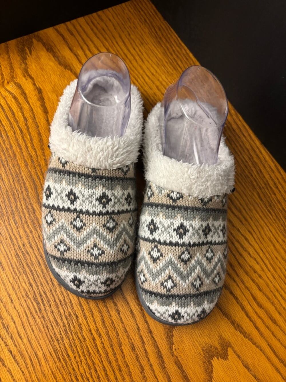 Luk-ees fuzzy lining knit shell rubber sole comfort indoor outdoor slippers 7-8